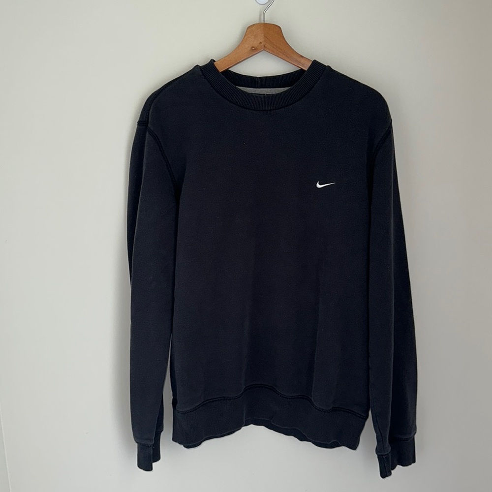 Early 2000’s Nike black crew neck